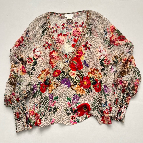 Camilla Shirred Cuff Blouse
Leos Bouquet silk - Picture 5 of 10